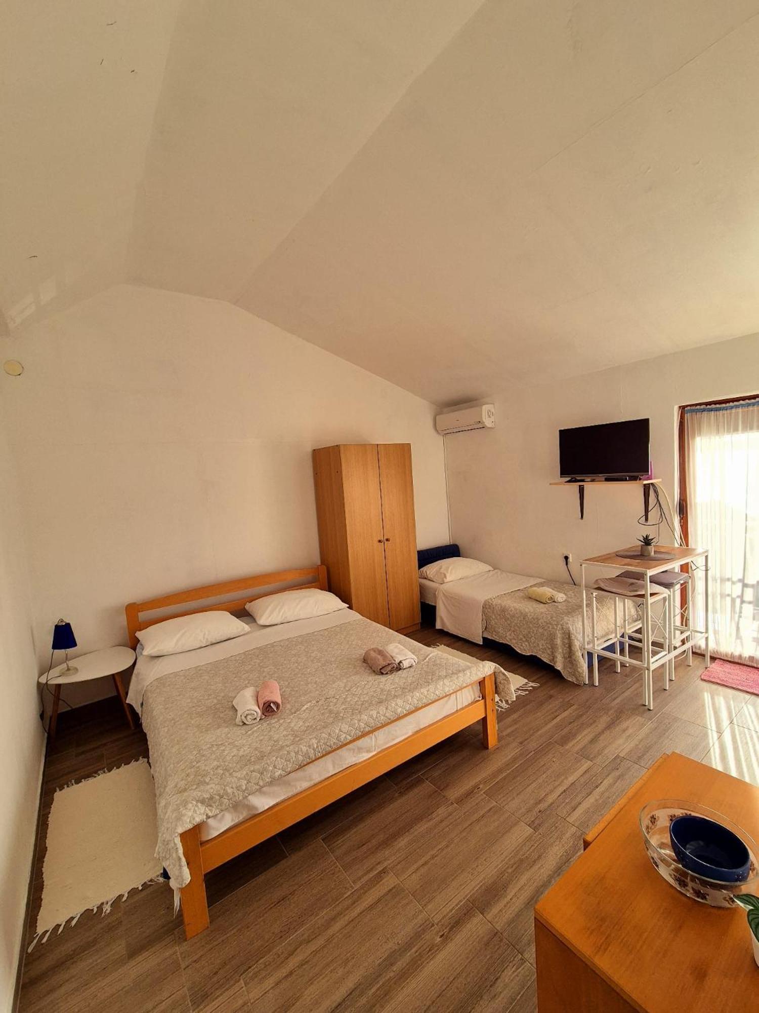 Apartments Bele Maslenica Exterior photo